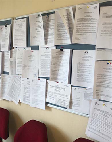 Tableau affichage papier en Mairie